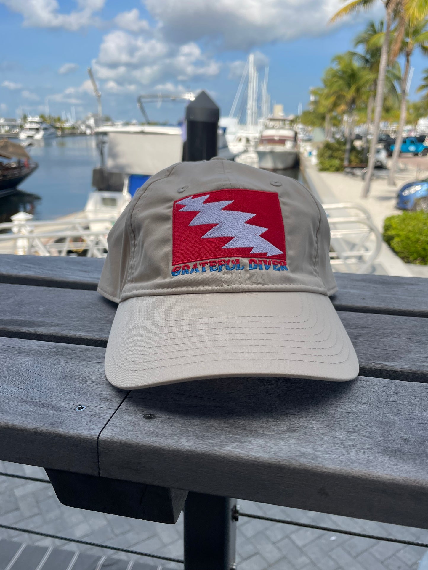 Grateful Diver Floppy Dad Hat (2 Colors Available)